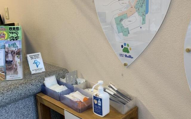 JUNGLE HOTEL Painu Maya