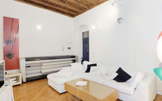 Colosseo Nice Terrace Apartment