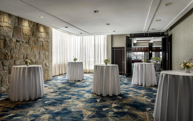 Sheraton Montreal Airport Hotel