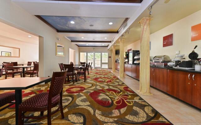 Comfort Suites Bakersfield