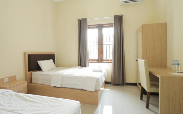 IDR Green Guest House Syariah by Reddoorz