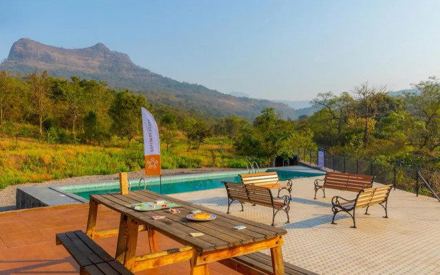 SaffronStays Cabana