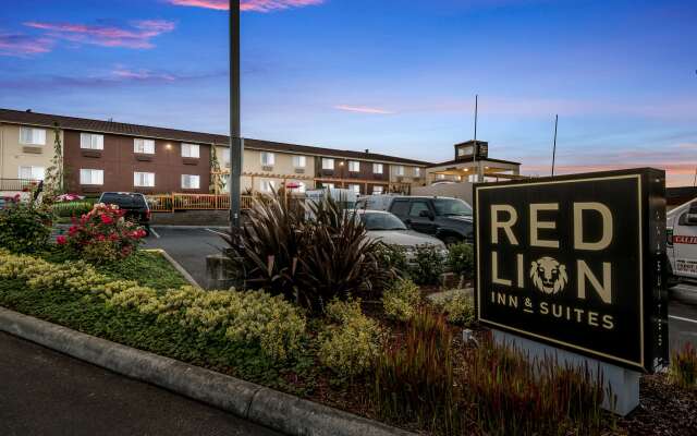 Red Lion Inn & Suites Sequim