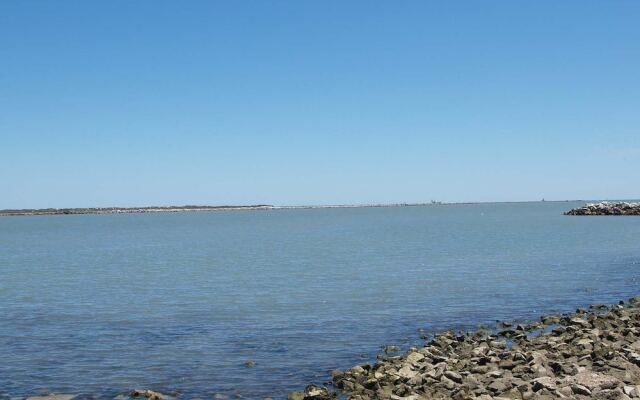 Channelview 103