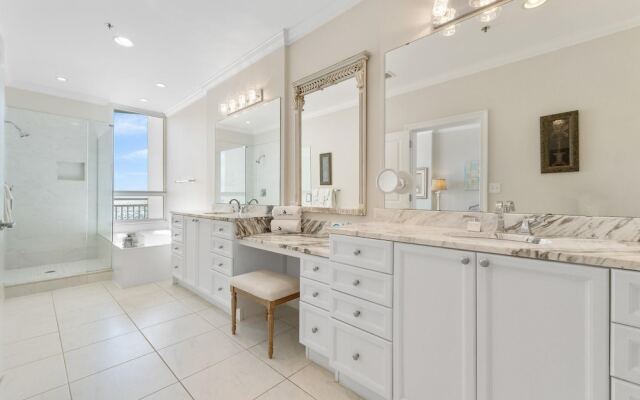 La Playa by Luxury Coastal Vacations