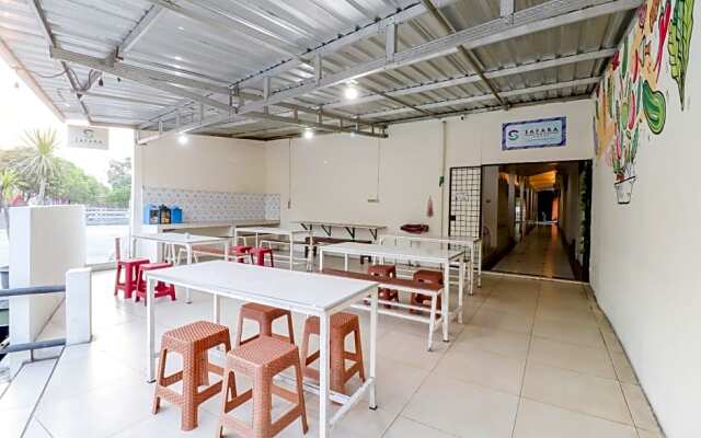 Hotel Safara