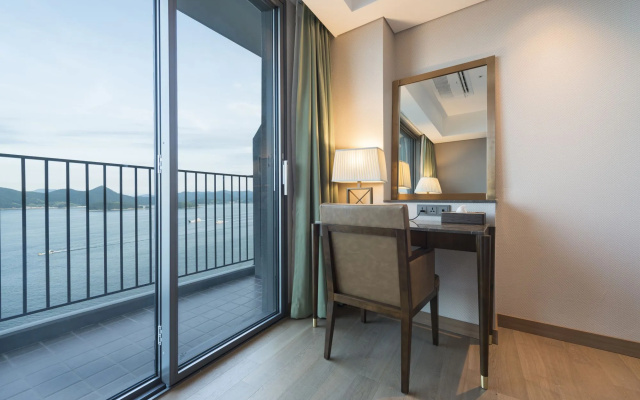 Stanford Hotel & Resort Tongyeong