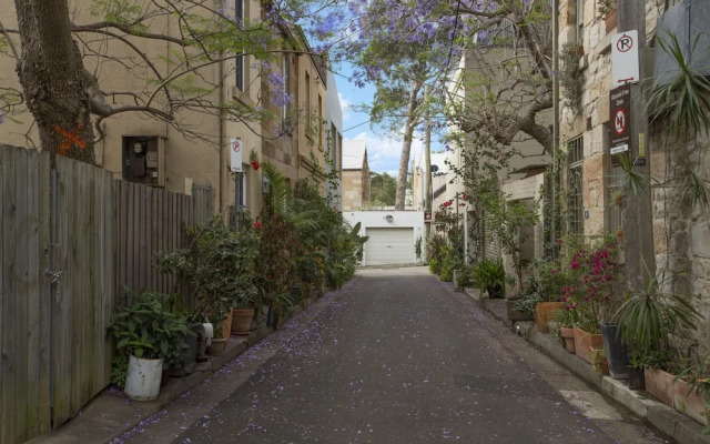 Cityside Escape