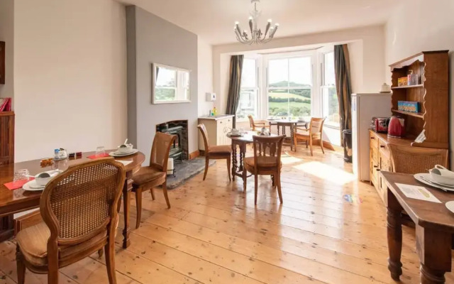 Stunning 6-bed House With Huge Garden on Dartmoor