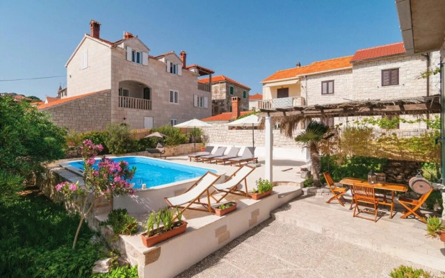 Zoki - Pool House - H