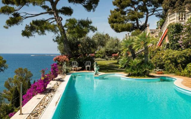 Sea View Suite Apartment In Historic Villa, Exclusive Experience