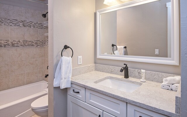 Breakaway West #212 2 Bedroom Condo by RedAwning