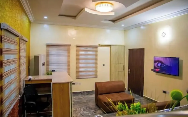Star Diamond View Lounge and Suites