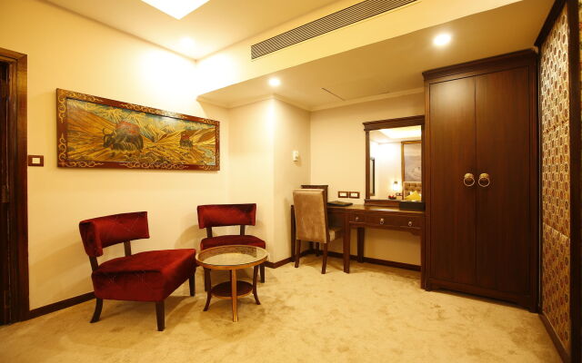 Royal Singi Hotel
