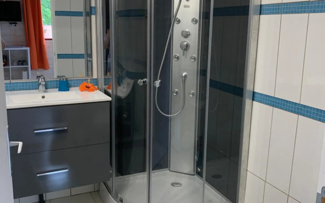 Les Lianes De Corail