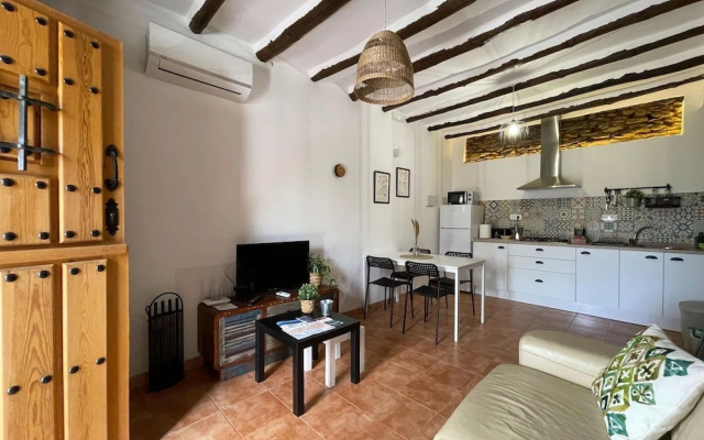 Two Houses With Shared Pool Chillout and see Views