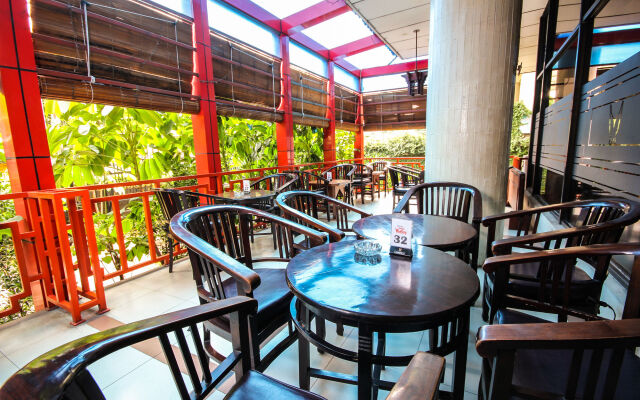 Grand Menteng Hotel