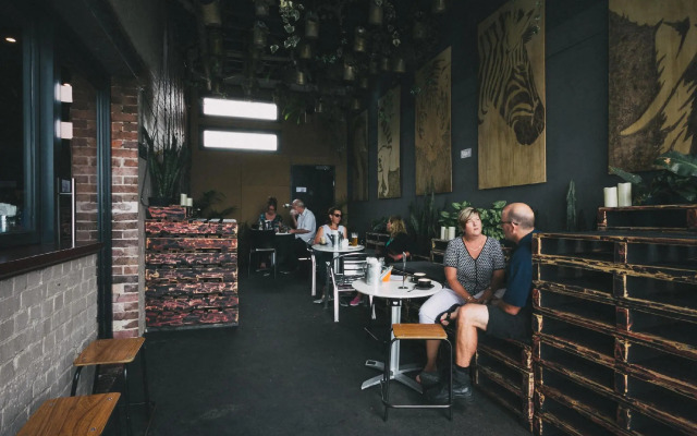 Six Degrees Boutique Hotel