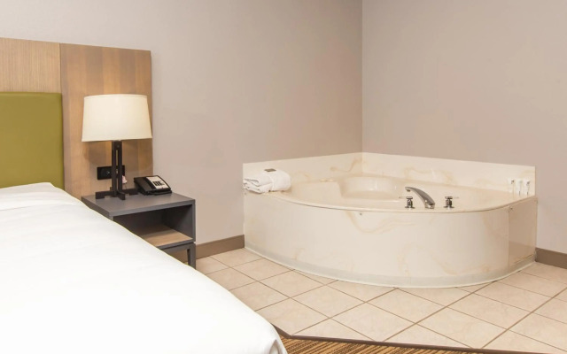 Country Inn & Suites by Radisson, Rapid City, SD