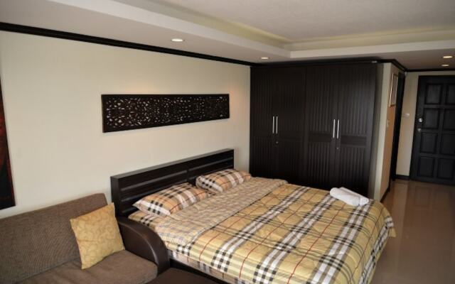 Angket Hip Residence in Jomtien Floor 5