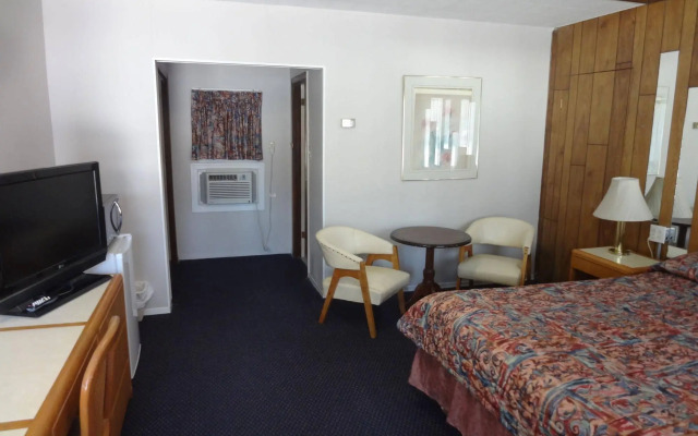 Advance Inn