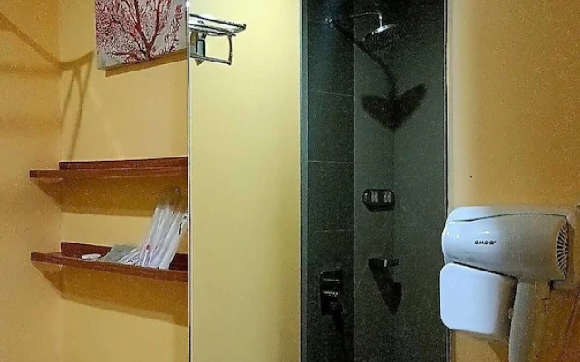 Davao Central Suites