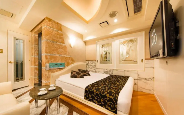 HOTEL APiO - Adults Only