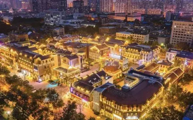 Zilan Alliance Hotel (Jinan Grand View Garden Wanda Plaza)