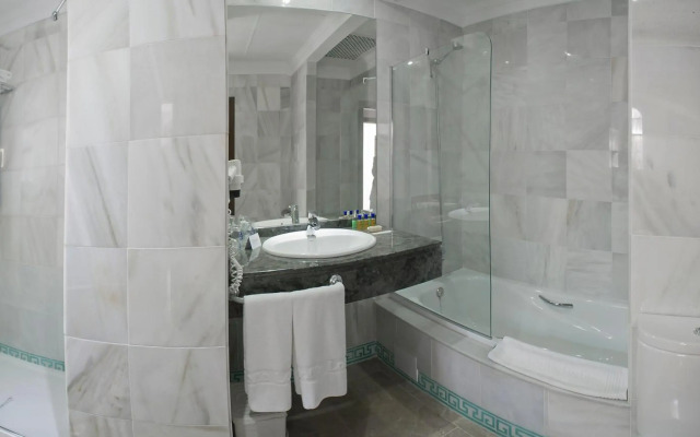 Hotel Doña Lola Zahara