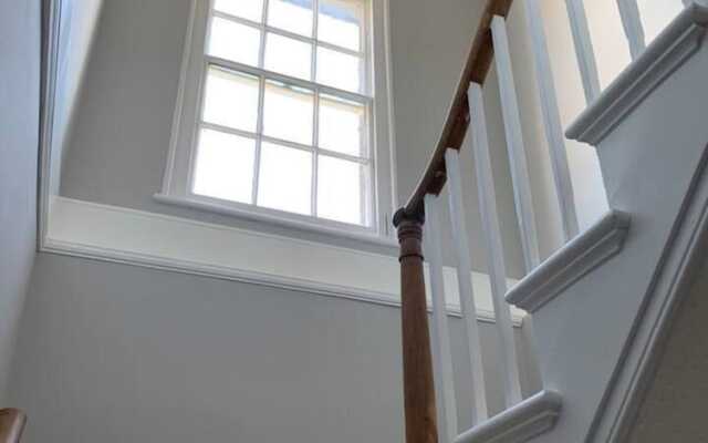 Elegant 2 Bed Georgian Apartment in Herne Bay