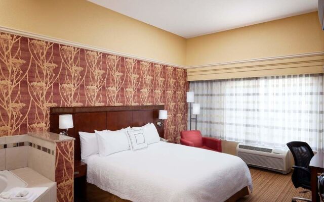 Courtyard Ventura Simi Valley