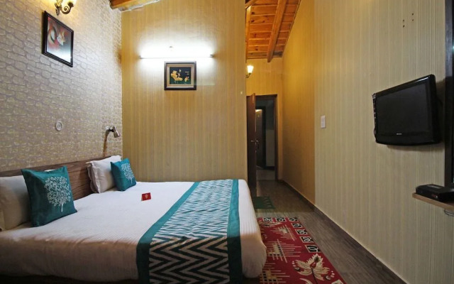The Raikwals Hotel and Resturant