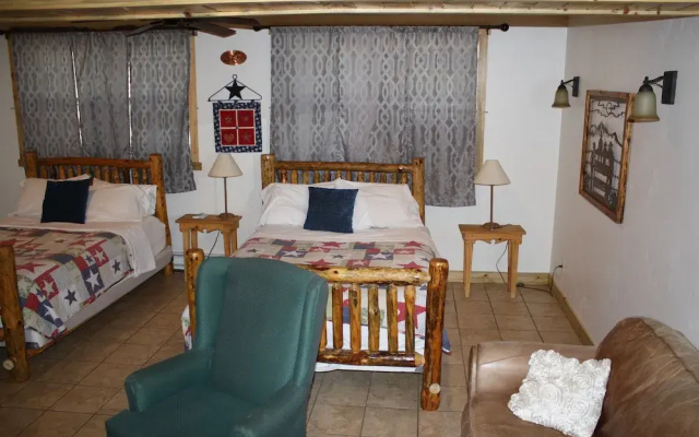 The Historic Wapiti Lodge