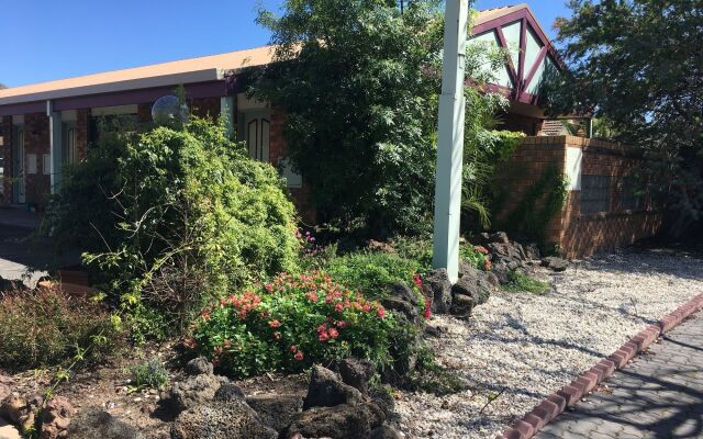 Horsham Mid City Court Motel