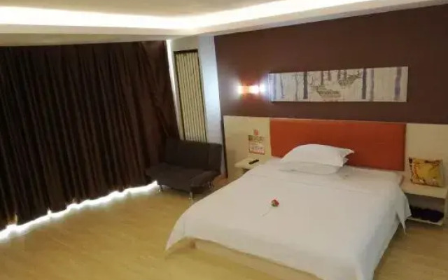 Pod Inn Chain Hotel (Taiyuan Chaoyang Street Clothing Market)