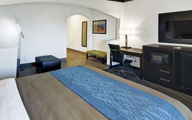 Spark by Hilton Galveston