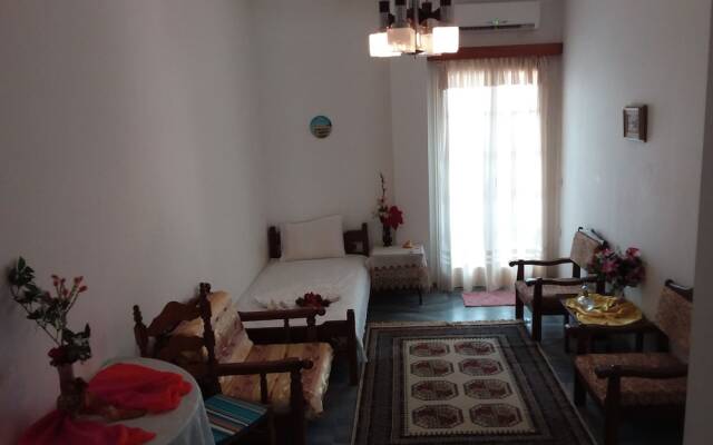 Tinos Evelina
