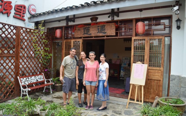 Guilin Lotus Hotel