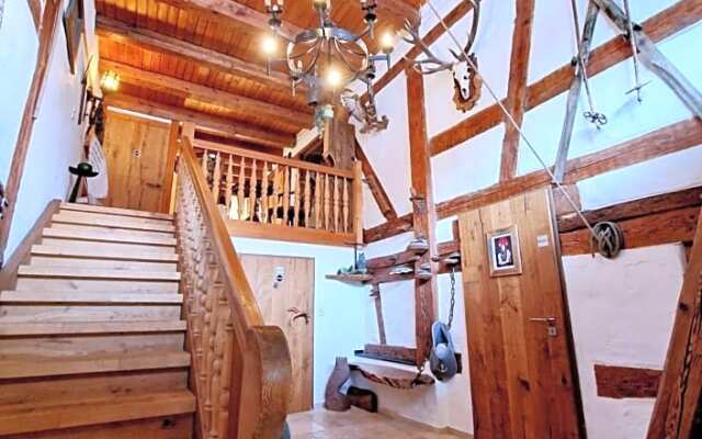 Wood & Stone Lodge 2