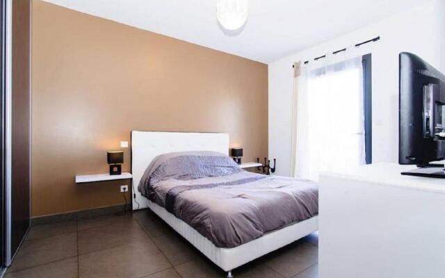 T2 Porticcio Agosta Plage 100m de la Plage