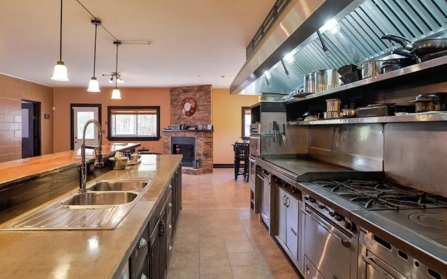 Lake Sparrow Guest House Inc