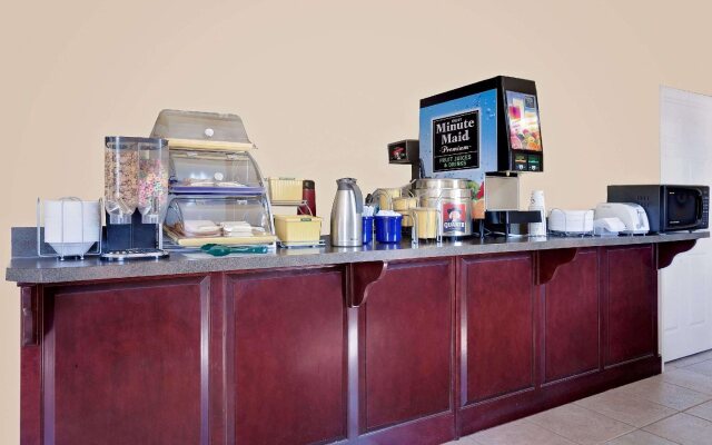 Americas Best Value Inn Memphis I-240
