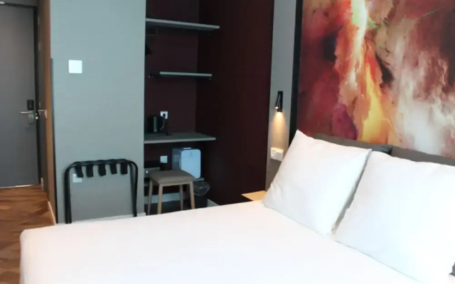 Nebula Hotel by INE'S