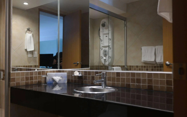 Suites Capri Reforma