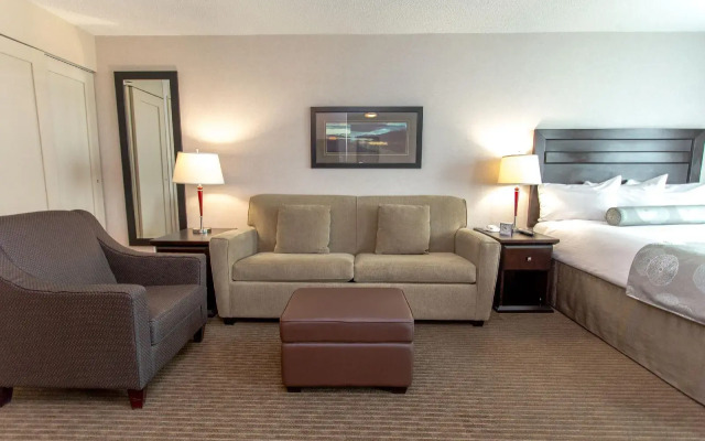Campus Tower Suite Hotel