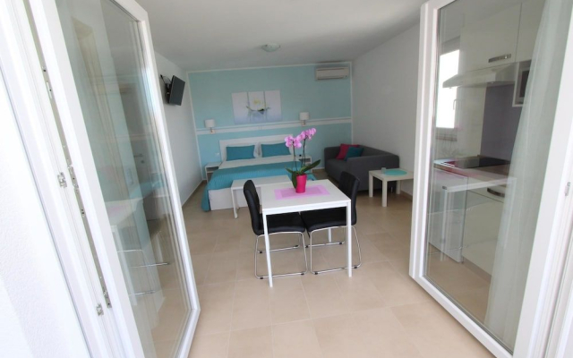 Studio Emanuel
