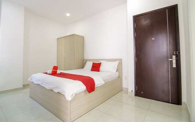 Reddoorz Near Quan Khu 7 Stadium