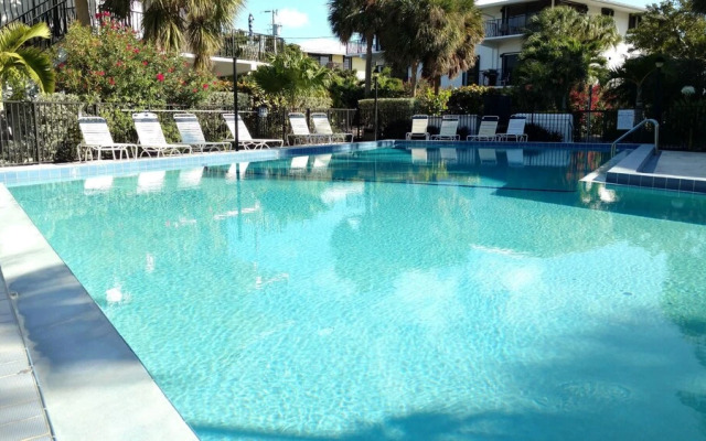 Gulfpointe by Pack and Relax