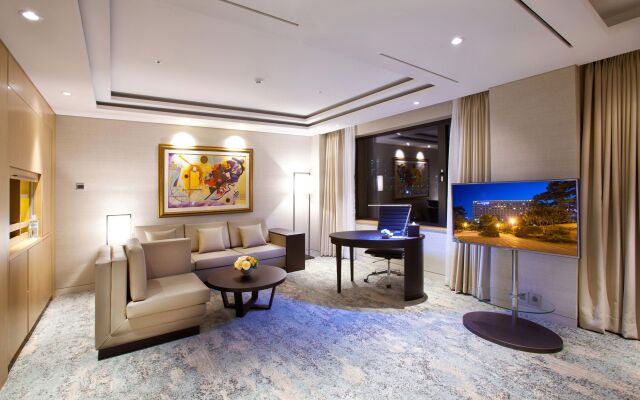 Hotel Hyundai by Lahan Ulsan