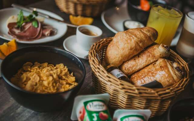 Hôtel Les Grangettes